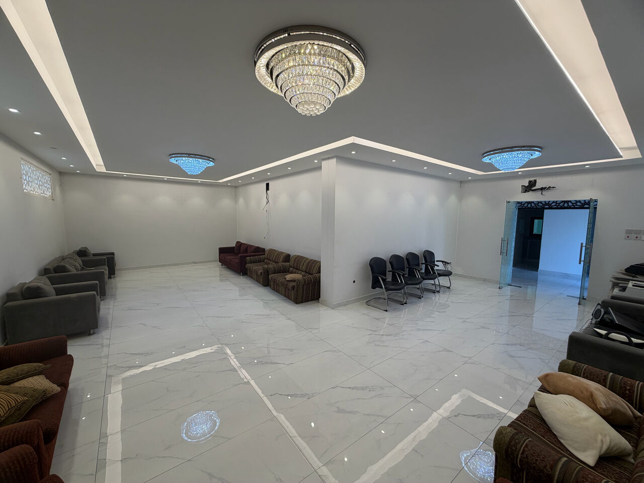 Adliya, Apartments, Flats, Houses & Villas, BHD 400/month,  3 BR,  Office For Rent In Adliya