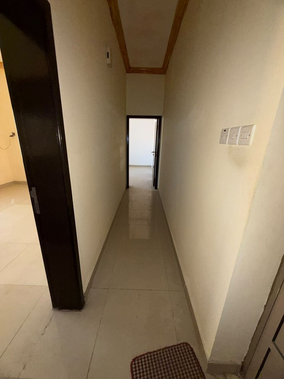 Adliya, Apartments, Flats, Houses & Villas, BHD 200/month,  2 BR,  2BHK / Semi Furnished / Adliya / BD 200 Without EWA / Prime Location/ LIFT