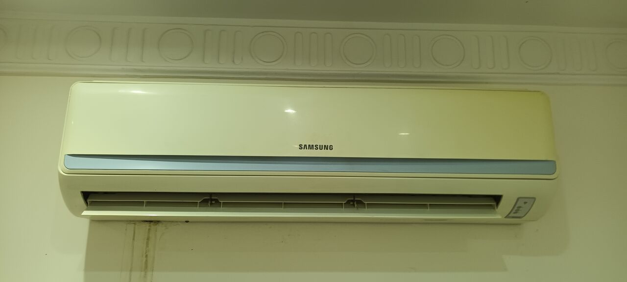 Jeddah, Air Conditioners, SAR 1,  Samsung Split Ac For Sale Used