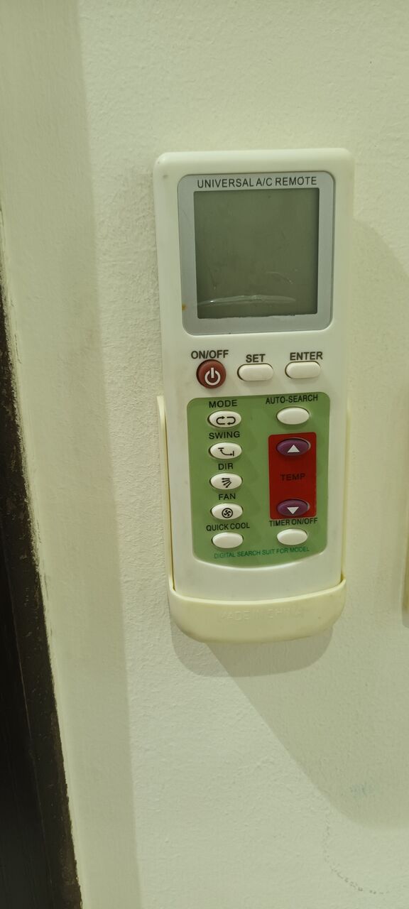 Jeddah, Air Conditioners, SAR 1,  Samsung Split Ac For Sale Used
