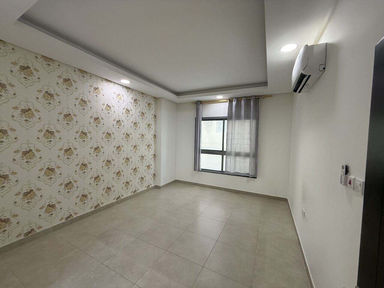 Hamad Town, Apartments, Flats, Houses & Villas, BHD 250/month,  2 BR,  100 Sq. Meter,  2ВНК Apartment For Rent - Hamad Town