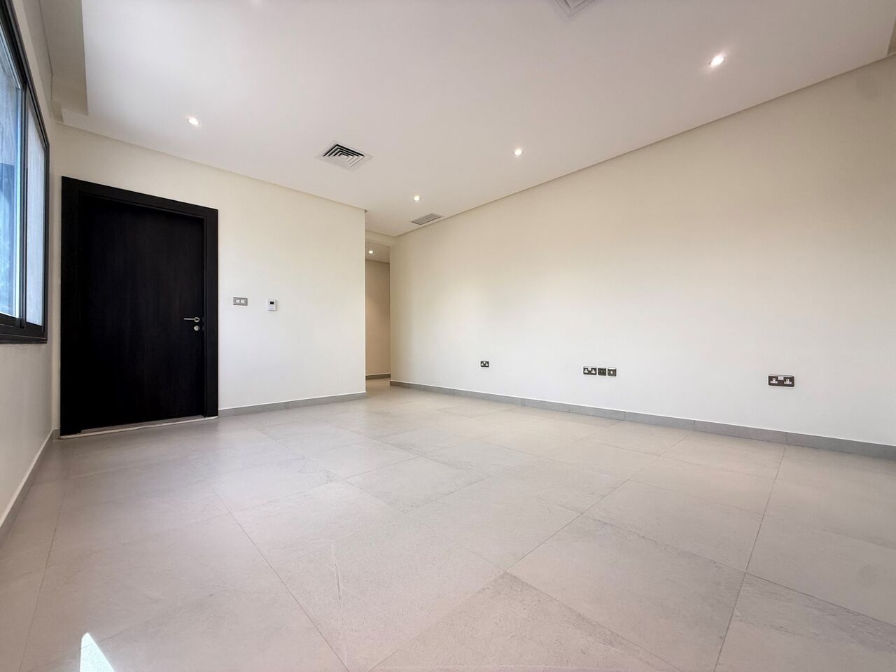 Mishref, Apartments, Flats, Houses & Villas, KWD 950/month,  4 BR,  West Mishref - Big 4 Master Bedrooms Floor With Terrace