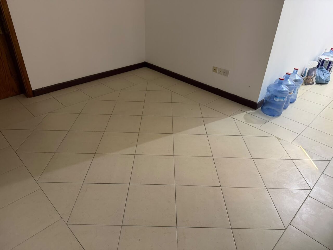Adliya, Apartments, Flats, Houses & Villas, BHD 260/month,  2 BR,  2 BHK/ 1 BATHROOM/  RENT 260 / WITH EWA/ ADLIYA / SEMIFURNISHED