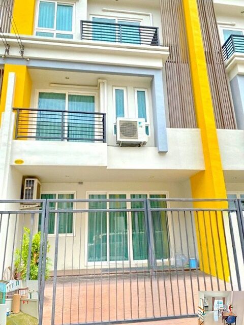 Bangkok, Villas, THB 24999,  22 Sq. Feet,  เฟอร์ครบพร้อมอยู่ 3นอน 4น้ำ 2จอดรถ 4แอร
