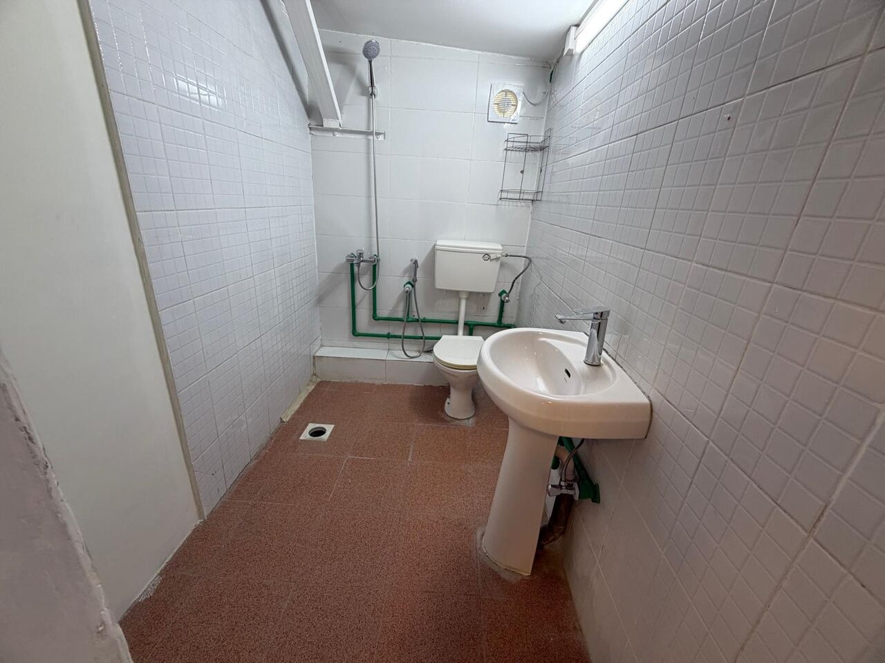 Adliya, Rooms for Rent, BHD 130/month,  1 Room Separate Entry/ BD130/  WITH EWA