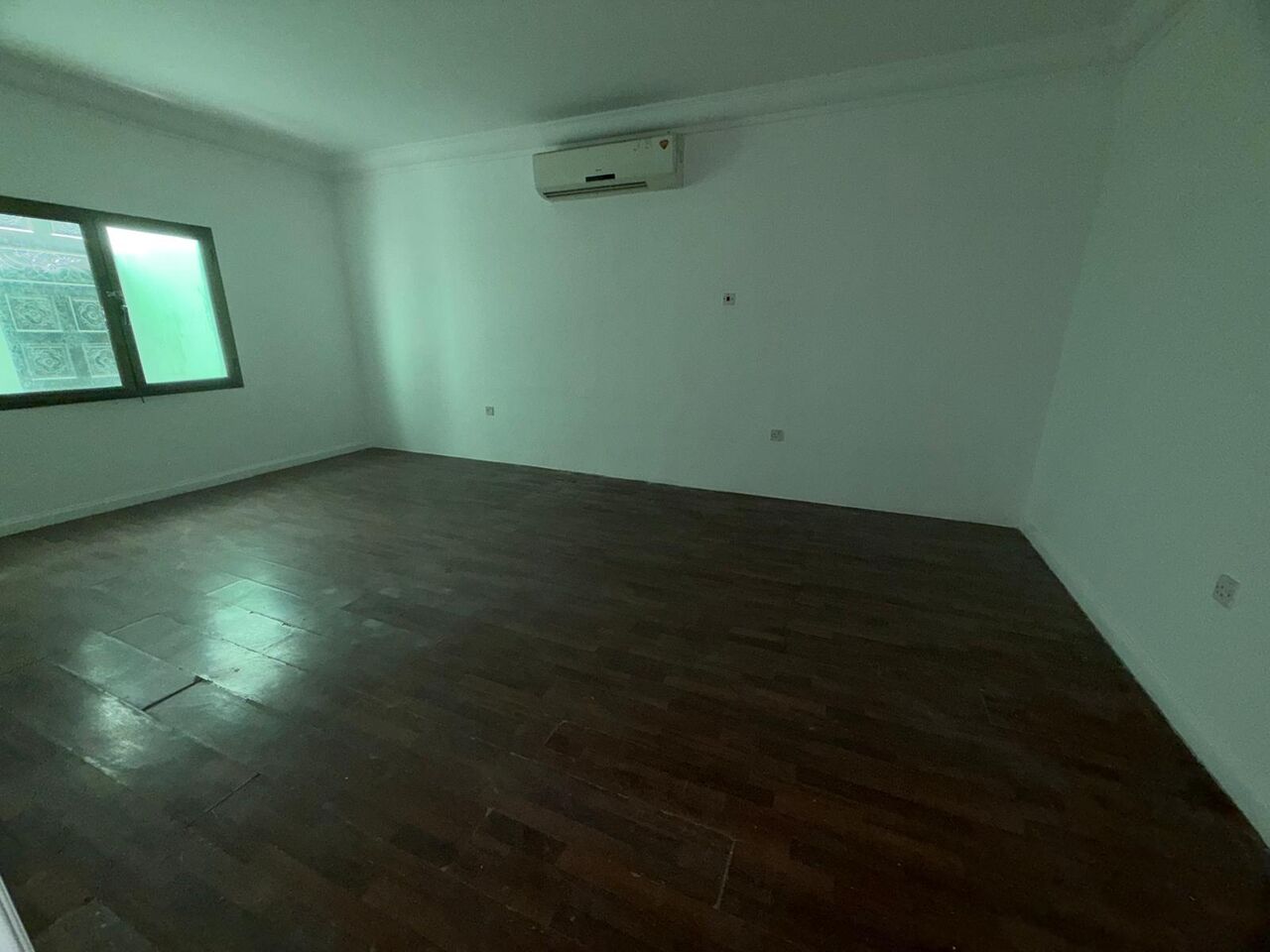 Adliya, Apartments, Flats, Houses & Villas, BHD 400/month,  3 BR,  3 Room / Big Hall/ Separate Kitchen/ Good For Staff Accommodation/ Unlimited Ewa