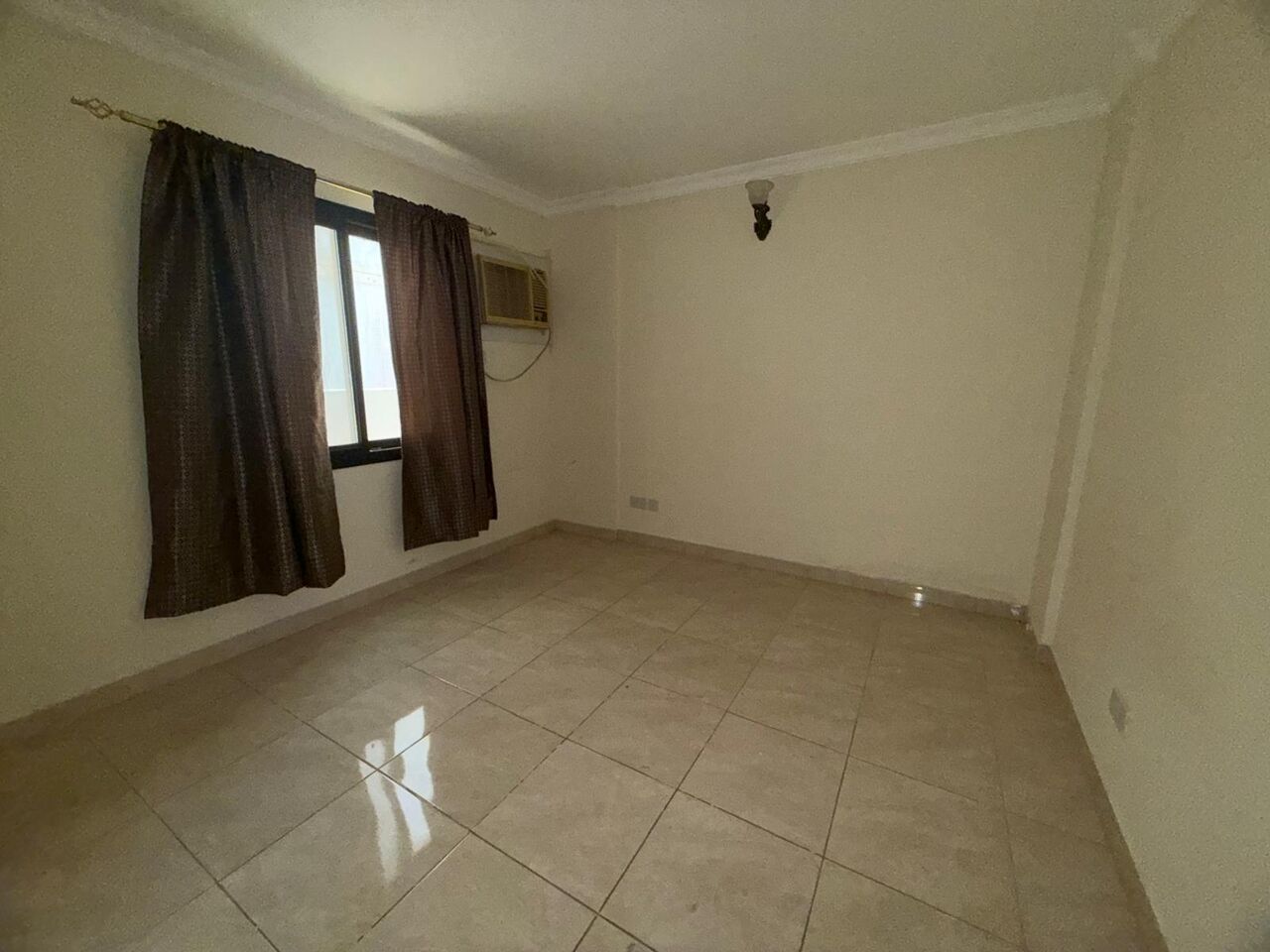 Adliya, Apartments, Flats, Houses & Villas, BHD 230/month,  2 BR,  2 BHK Semi Furnished / Without EWA / AC Provided/ Rent BD 230 Without EWA