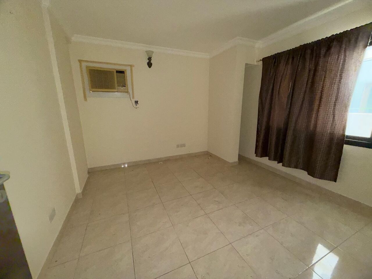 Adliya, Apartments, Flats, Houses & Villas, BHD 230/month,  2 BR,  2 BHK Semi Furnished / Without EWA / AC Provided/ Rent BD 230 Without EWA