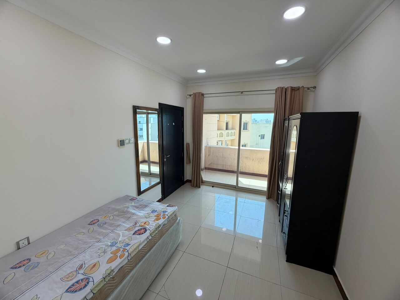 Adliya, Apartments, Flats, Houses & Villas, BHD 320/month,  Furnished,  2 BR,  2BHK FURNISHED WITH EWA/ ADLIYA/ RENT 320BD WITH BIG BALCONY