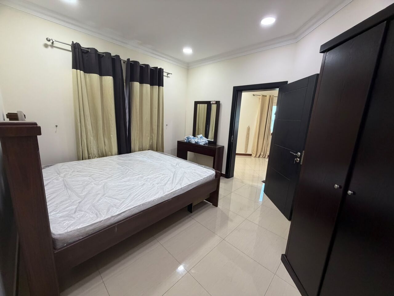 Adliya, Apartments, Flats, Houses & Villas, BHD 320/month,  Furnished,  2 BR,  2BHK FURNISHED WITH EWA/ ADLIYA/ RENT 320BD WITH BIG BALCONY
