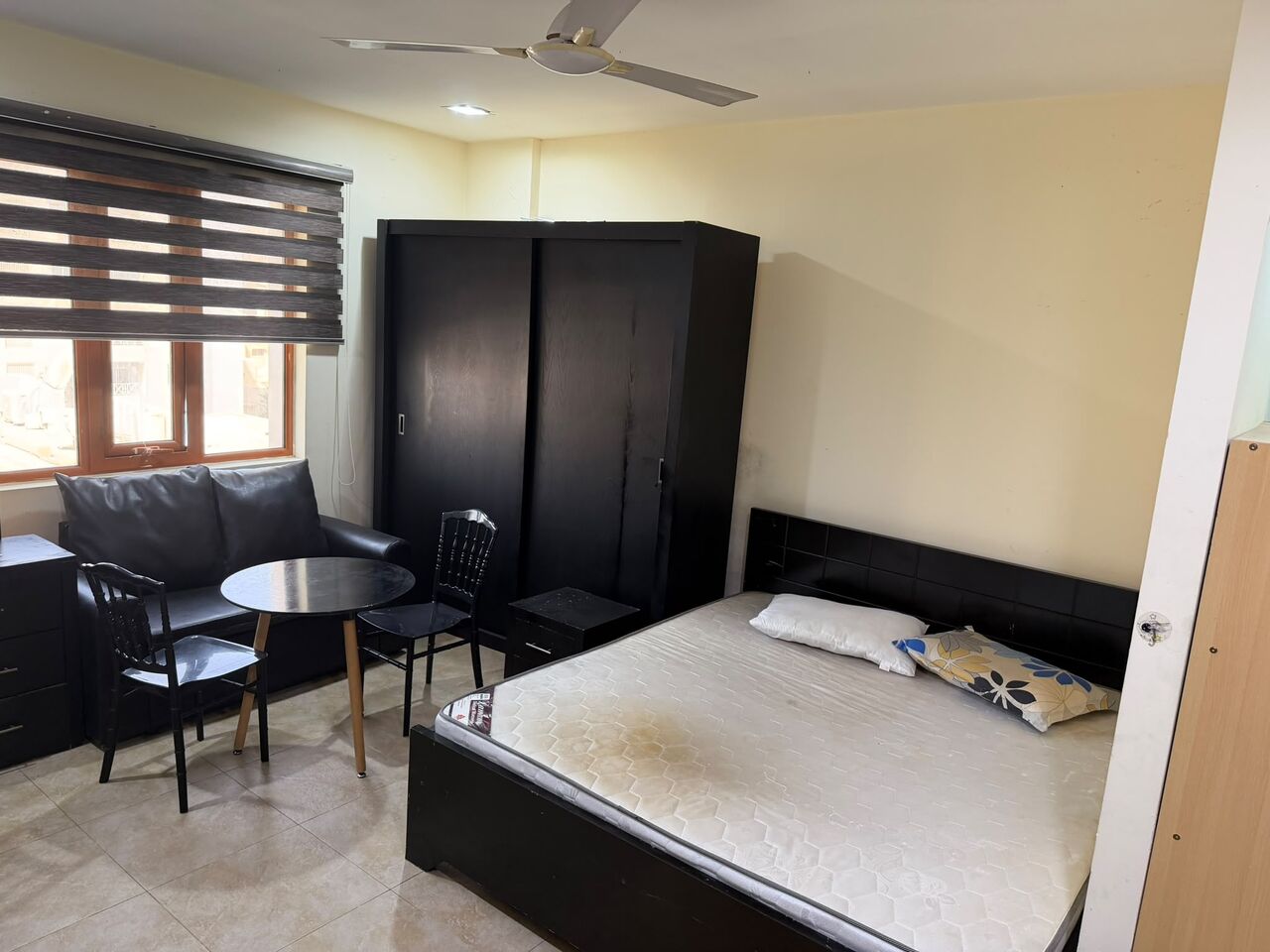 Adliya, Apartments, Flats, Houses & Villas, BHD 200/month,  Furnished,  Studio,  STUDIO WITH EWA IN ADLIYA/ RENT 200 BD / FULLY FURNISHED