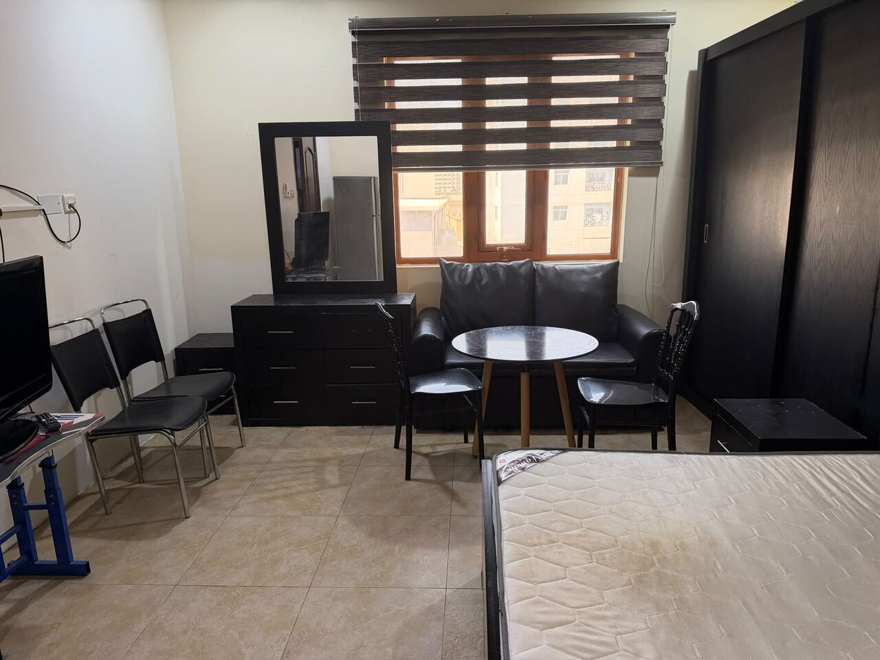 Adliya, Apartments, Flats, Houses & Villas, BHD 200/month,  Furnished,  Studio,  STUDIO WITH EWA IN ADLIYA/ RENT 200 BD / FULLY FURNISHED