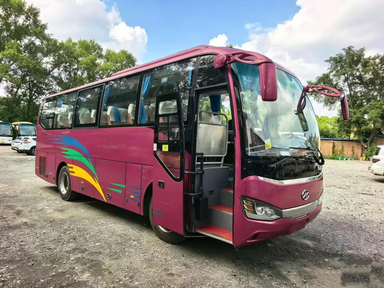 Dubai, Business, Royal Plus Transport Provides Private Bus, Minibus And Van Rental With Driver In Dubai And