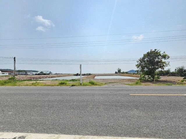 Bangkok, Real Estate For Sale, THB 13000000,  6 BR,  980 Sq. Feet,  ที่ดินติดทะเล พิกัด : ต.เกาะเปริด อ.แ