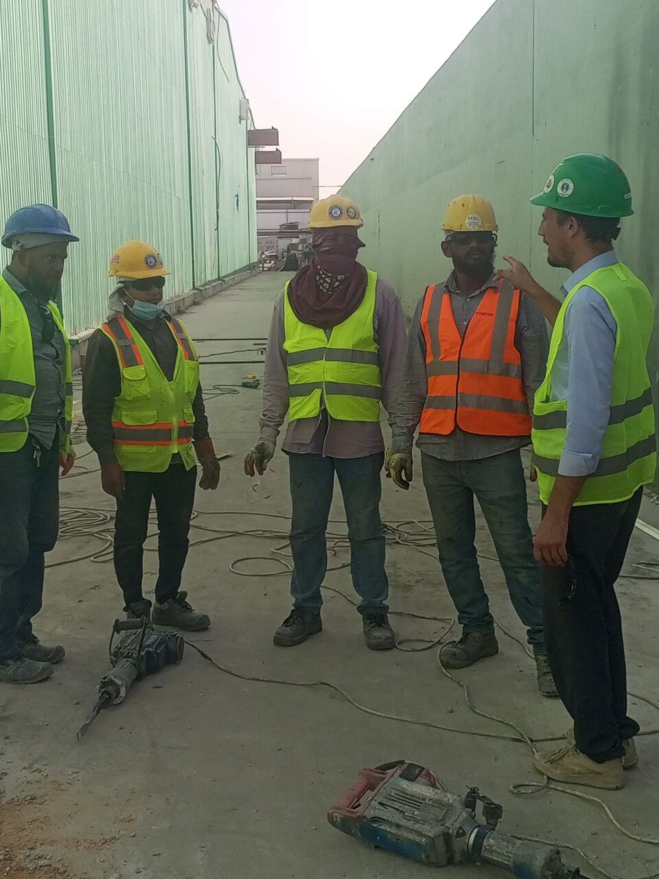 Riyadh, Job Seekers, Safety Officer | NEBOSH IGC | 5+ Years HSE Experience | Saudi Arabia