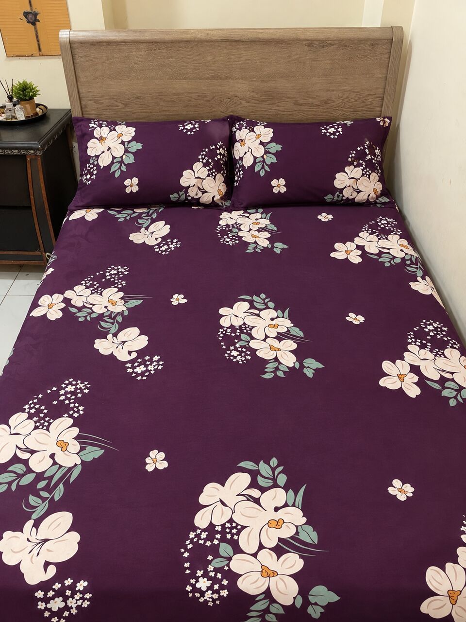 Tubli, Furniture, BHD 20,  Queen Size Bed For Sale !! Same Like New