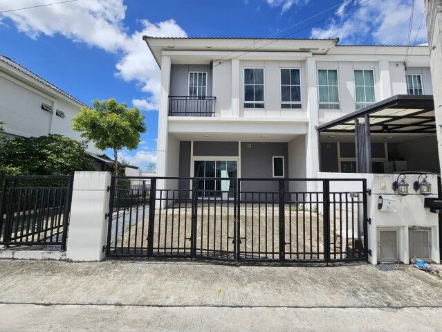 Bangkok, Real Estate For Sale, THB 3400000,  4 BR,  28 Sq. Feet,  บ้านใหม่ ไม่เคยมีคนอยู่! ขายขาดทุน