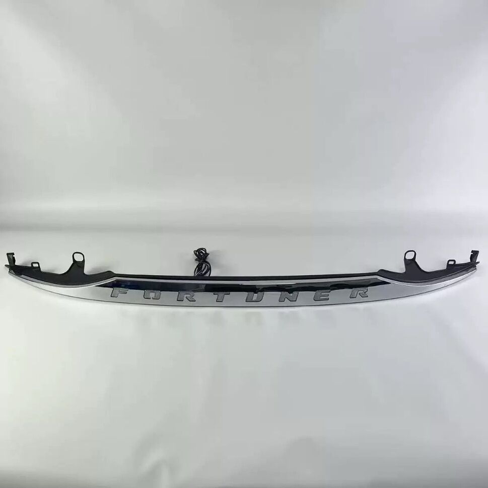 Dammam, Vehicles, Cars & Trucks , SAR 200,  Toyota Fortuner 4x4,  2021,  Automatic,  101 KM,  Vehicle Grill Trim