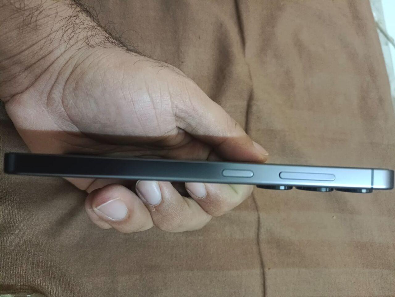 Al Aqeeq, Mobile Phones, SAR 1400,  Samsung Galaxy S24 FE 8/128GB Blue - Minor Scratch