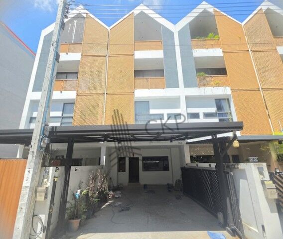 Bangkok, Villas, THB 55000,  27 Sq. Feet,  L260161 | ให้เช่า ทาวน์โฮม 4 ชั้น The Loft By IZen � นาคนิวา