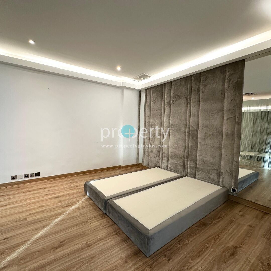 Salmiya, Apartments, Flats, Houses & Villas, KWD 2200/month,  3 BR,  Spacious Coastal Duplex For Rent In Salmiya