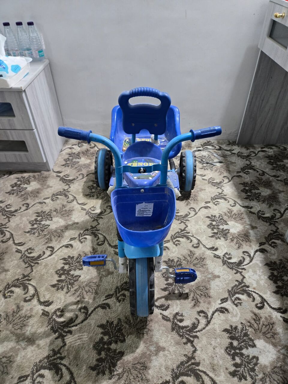 Riyadh, Toys & Games, SAR 60,  Kids Tricycle And Kids Scooter
