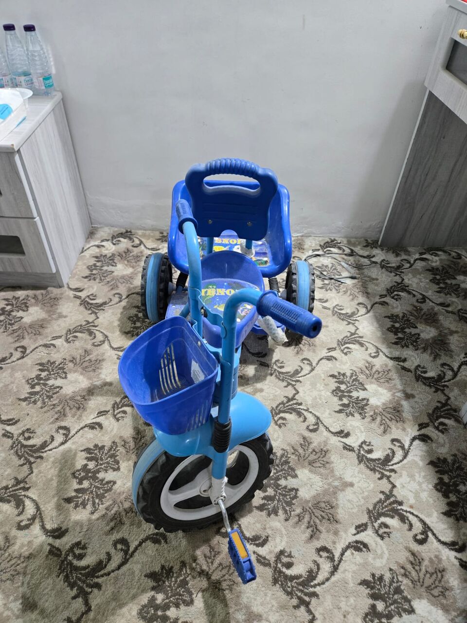 Riyadh, Toys & Games, SAR 60,  Kids Tricycle And Kids Scooter