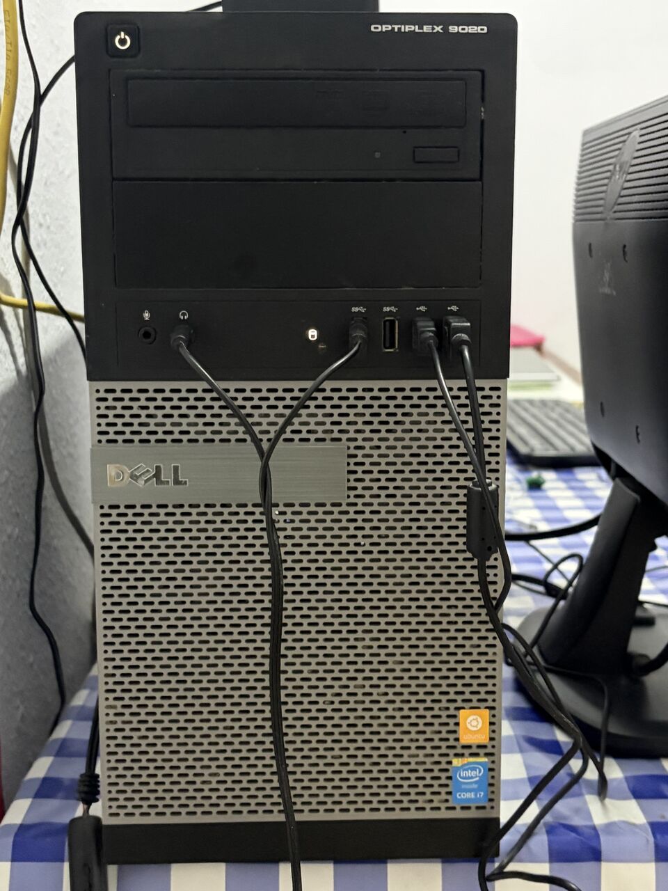 Al Faisaliyah, Computers, SAR 800,  Computer / Desktop Set For Sale
