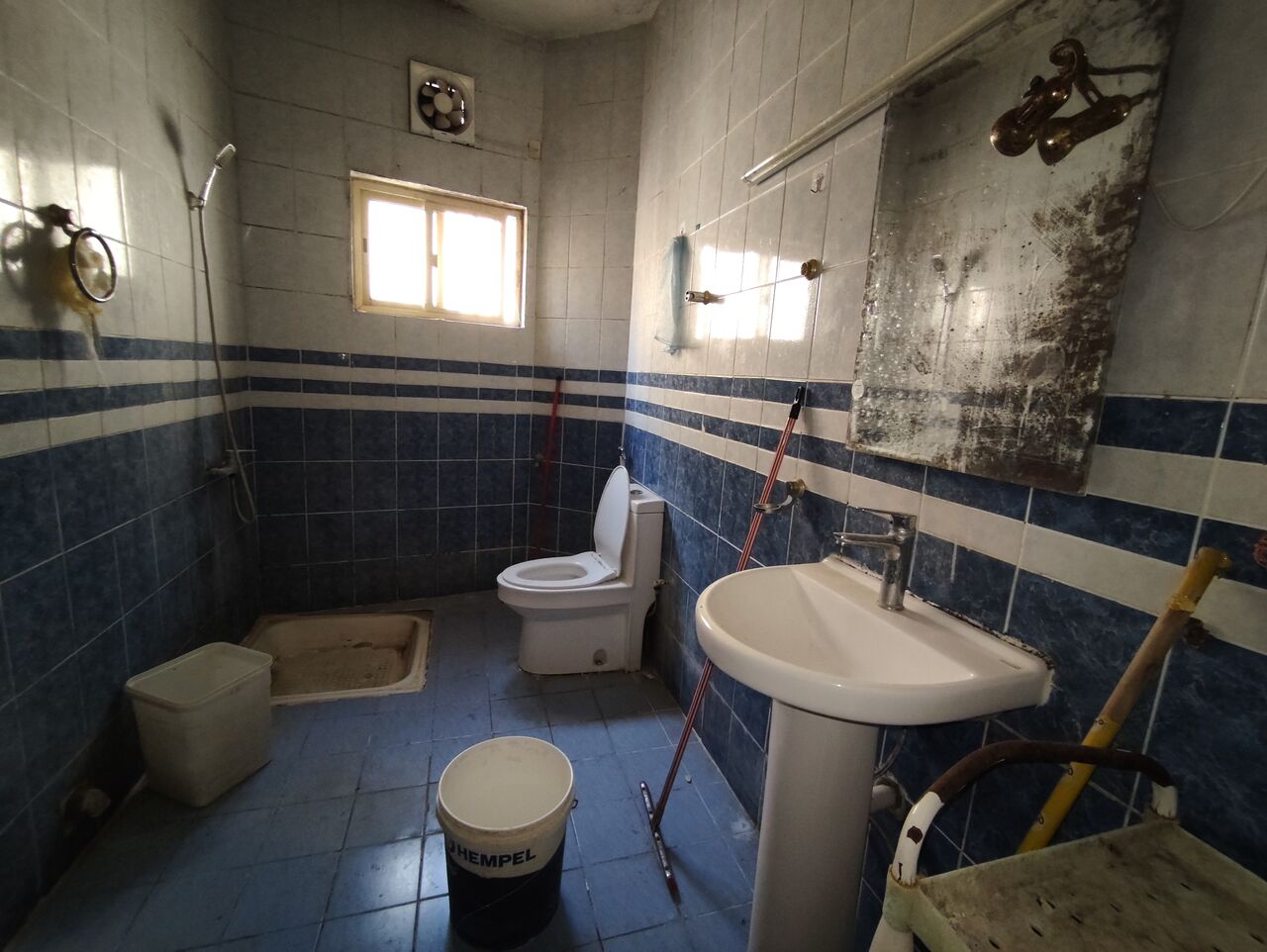 Jidhafs, Apartments, Flats, Houses & Villas, BHD 160/year,  3 BR,  Jidhafs:- Groundfloor 3Bhk Flat On Rent..
