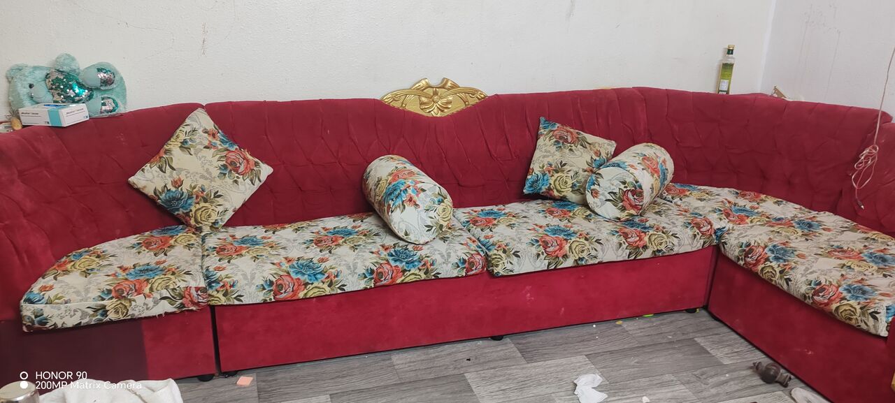 Riyadh, Furniture, SAR 100,  House Hold Items Urgent Sale - Furniture