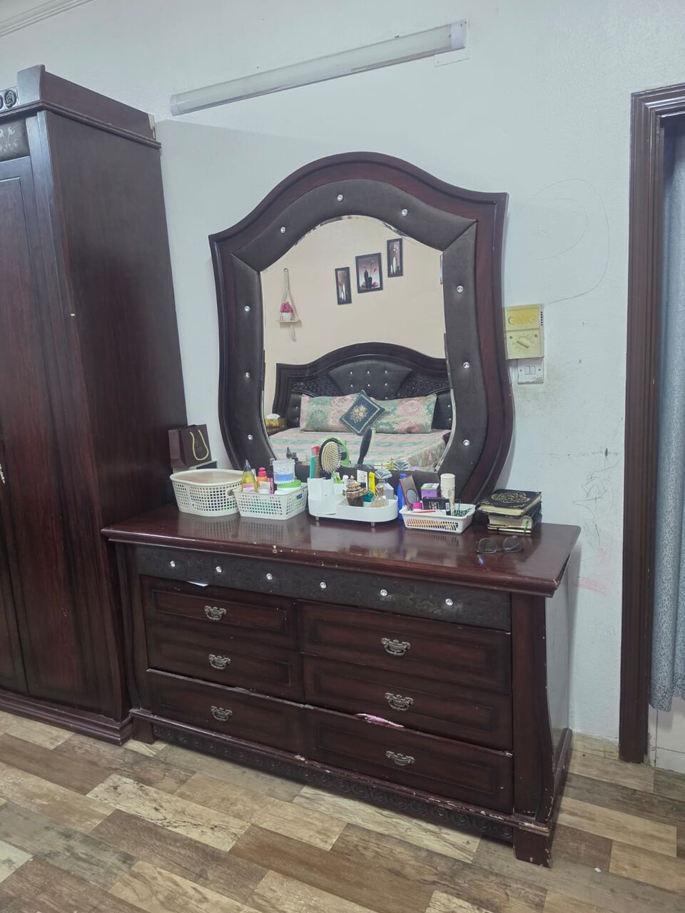 Al Wizarat, Furniture, SAR 500,  Bed Room Set For Sale (King Size Bed, Almira, Dressing Table, Side Table, Big Table)