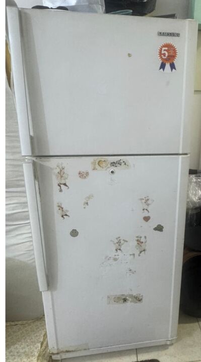 Dammam, Household Items, SAR 415,  SAMSUNG Large Fridge - Good Condition  -415