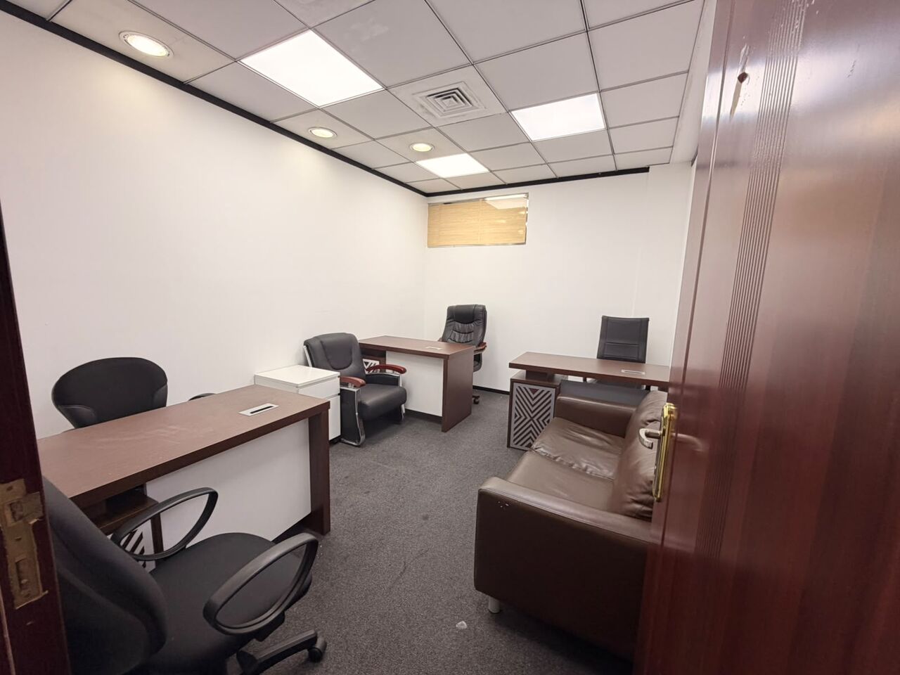 Dubai, Offices, AED 27000,  165 Sq. Feet,  OFFICE FOR RENT &ndash; BANIYAS SQUARE, DUBAI