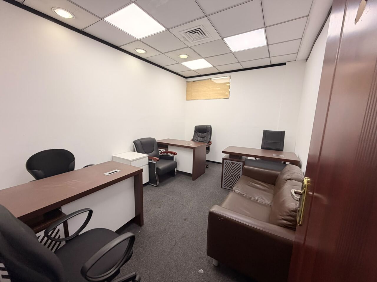 Dubai, Offices, AED 27000,  165 Sq. Feet,  OFFICE FOR RENT &ndash; BANIYAS SQUARE, DUBAI