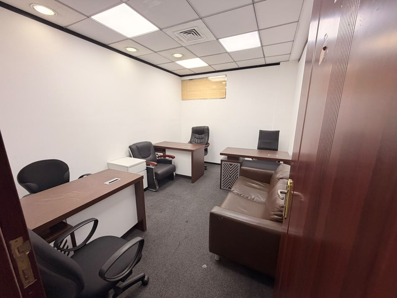 Dubai, Offices, AED 27000,  165 Sq. Feet,  OFFICE FOR RENT &ndash; BANIYAS SQUARE, DUBAI