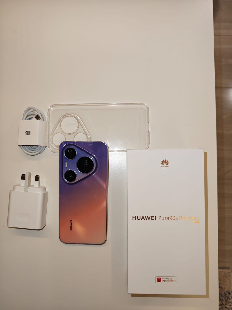 Riyadh, Mobile Phones, SAR 3600,  Huawei Pura 90 Pro Max - Never Used - Open Box
