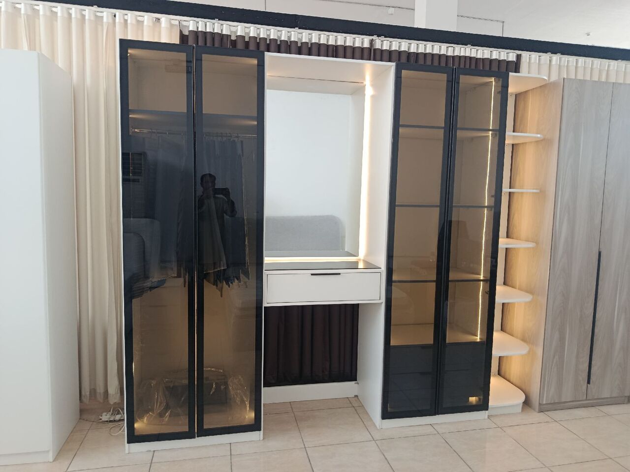 Jeddah, Furniture, SAR 1,  New Complete Bedroom Set For Sale