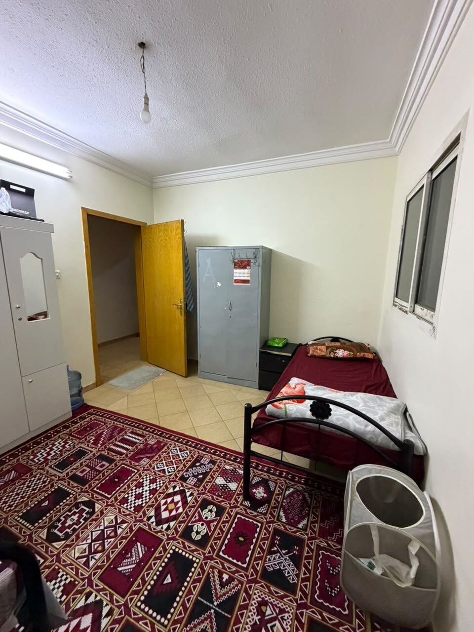 Al Muruj, Bedspace For Rent, SAR 900/month,  I Am Offering A Full Furniture Bed Space In A Well Maintained 4 BHK Flat