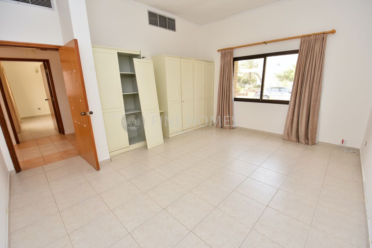 Saar, Villas, BHD 675,  Bright & Spacious Villa ! Pool & Garden !