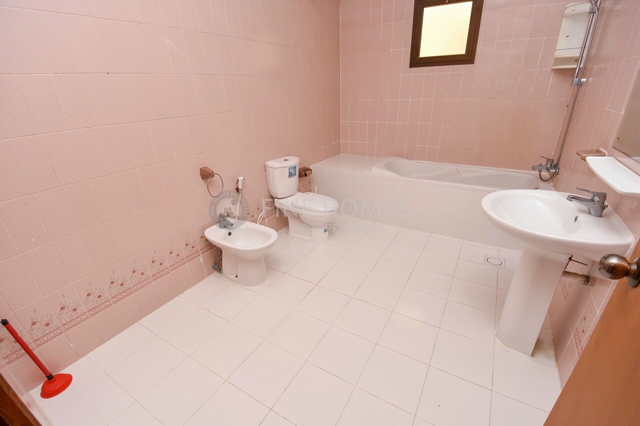 Saar, Villas, BHD 675,  Bright & Spacious Villa ! Pool & Garden !