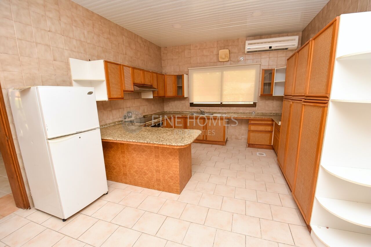 Saar, Villas, BHD 675,  Bright & Spacious Villa ! Pool & Garden !