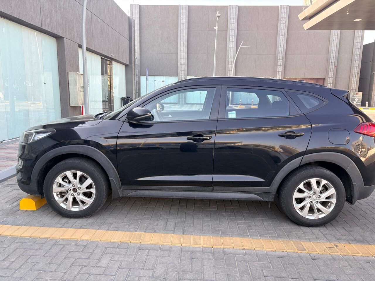 Jeddah, Vehicles, Cars & Trucks , SAR 65000,  Hyundai Tucson,  2020,  Automatic,  100000 KM,   SUV |  | Panoramic Sunroof | Excellent Condition