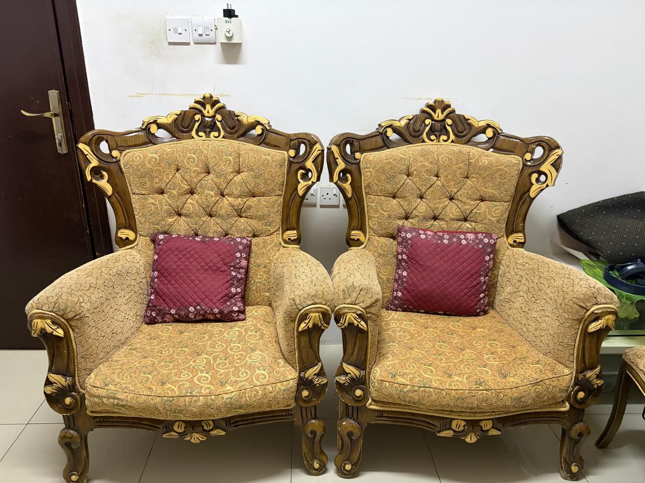 Riyadh, Furniture, SAR 600,  Two - Sofa 9-Seater & 3 Seater
