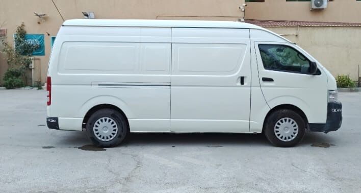 Riyadh, Vehicles, Cars & Trucks , SAR 60000,  Toyota Hi-Ace,  2016,  334000 KM,  Good Conditions Hi Ace  / Roof
