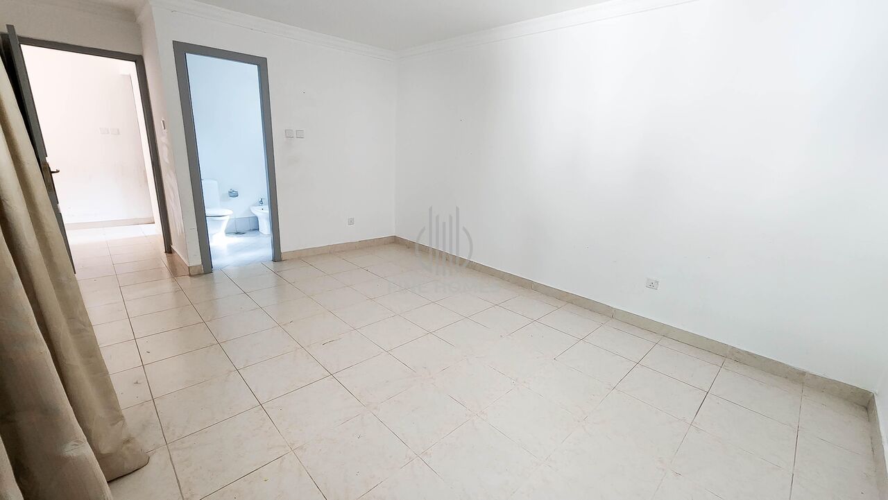 Riffa, Villas, BHD 400,  Backyard ! Private Garden ! Rare Compound Villa