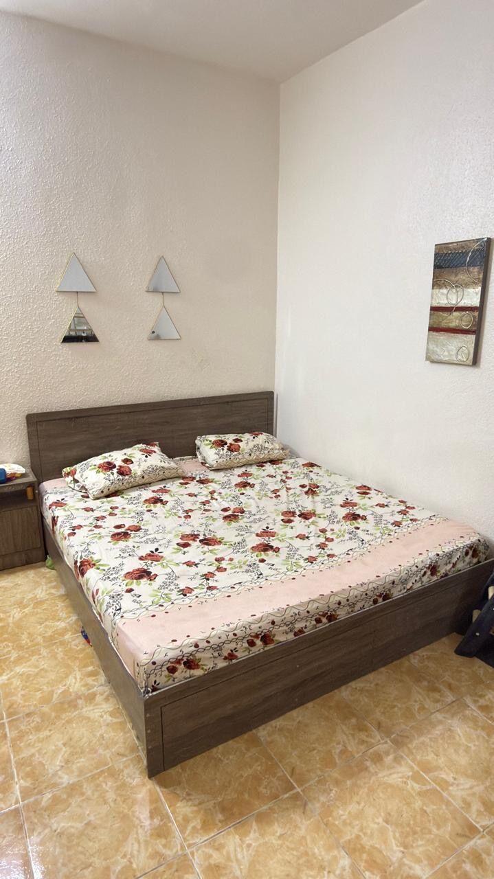 Al Naseem, Furniture, SAR 500,  Bed Set (no Mattress) With Showpiece Cupboard Free