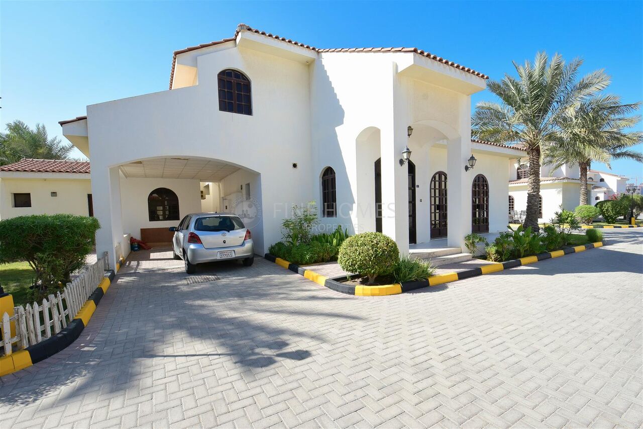 Saar, Villas, BHD 700,  Well Maintained Comp Villa! Garden Included !