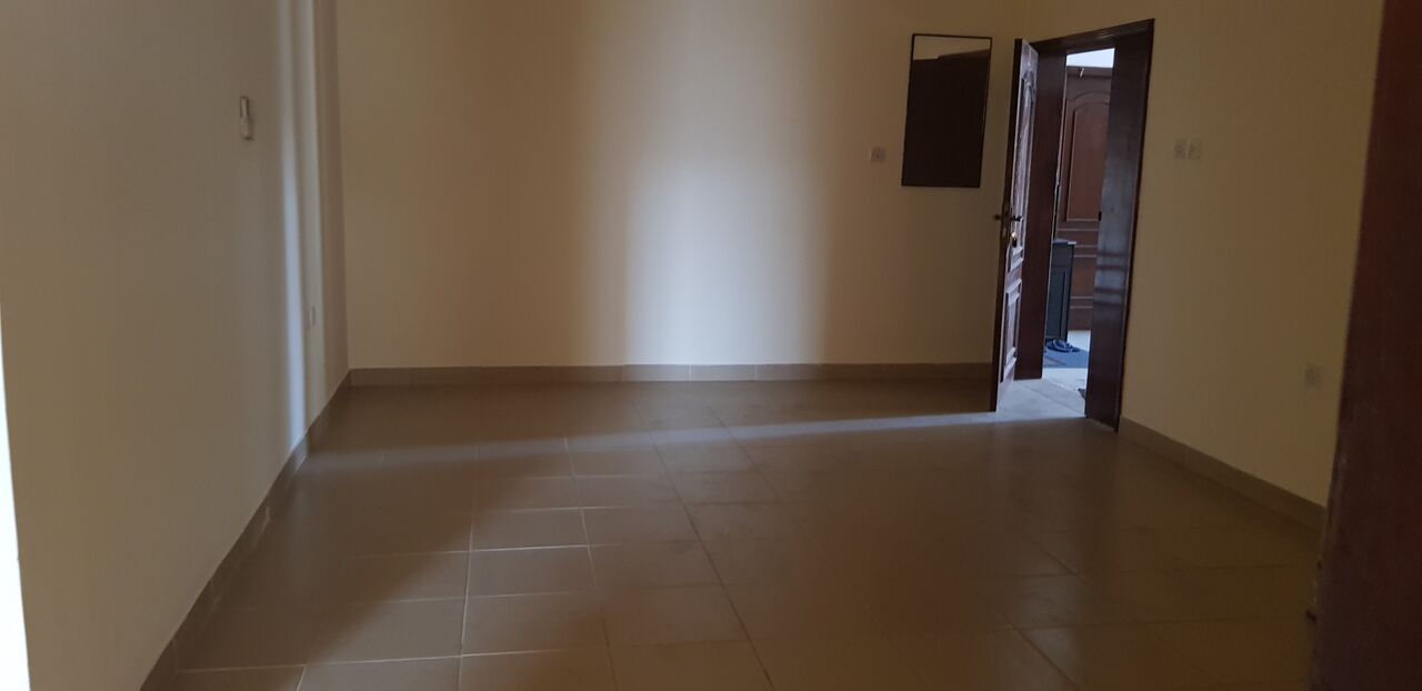 Manama, Apartments, Flats, Houses & Villas, BHD 190/month,  2 BR,  2BHK Semi  Furnished Flat For Rent In Um Al Hassam