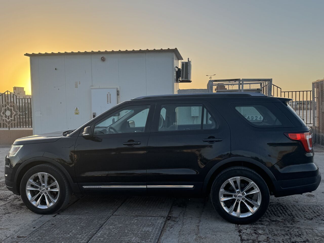 Riyadh, Vehicles, Cars & Trucks , SAR 80,  Ford Explorer,  2019,  Automatic,  143000 KM,
