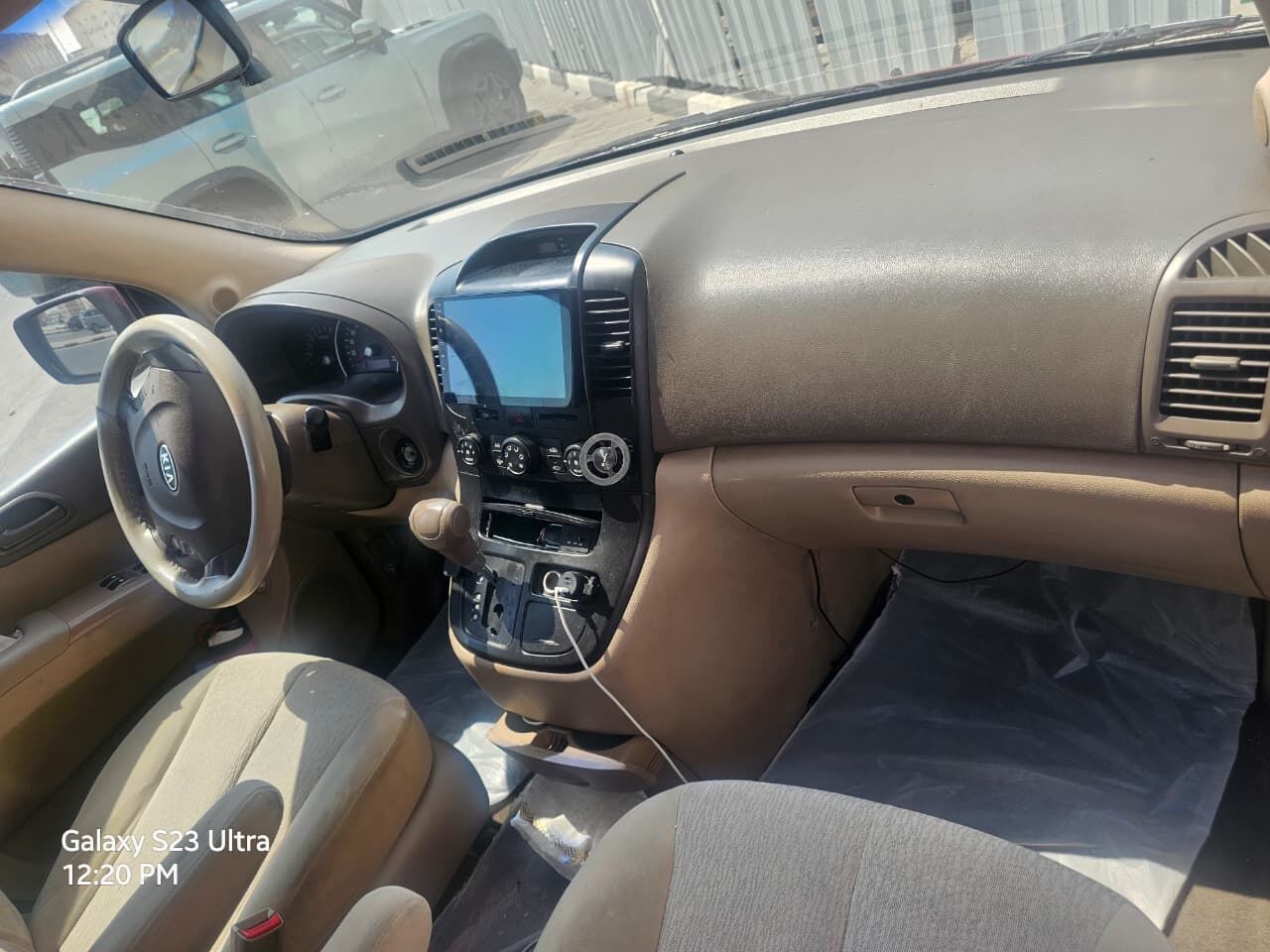 Dammam, Vehicles, Cars & Trucks , SAR 22000,  2011,  2011,  Automatic,  290 KM,  Kia Carnival , Neat And Clean - Well Maintained